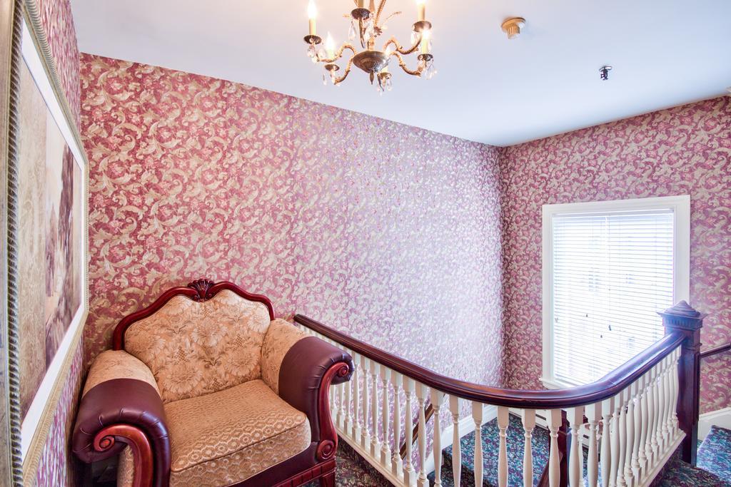 סטראטפורד Queen'S Inn מראה חיצוני תמונה
