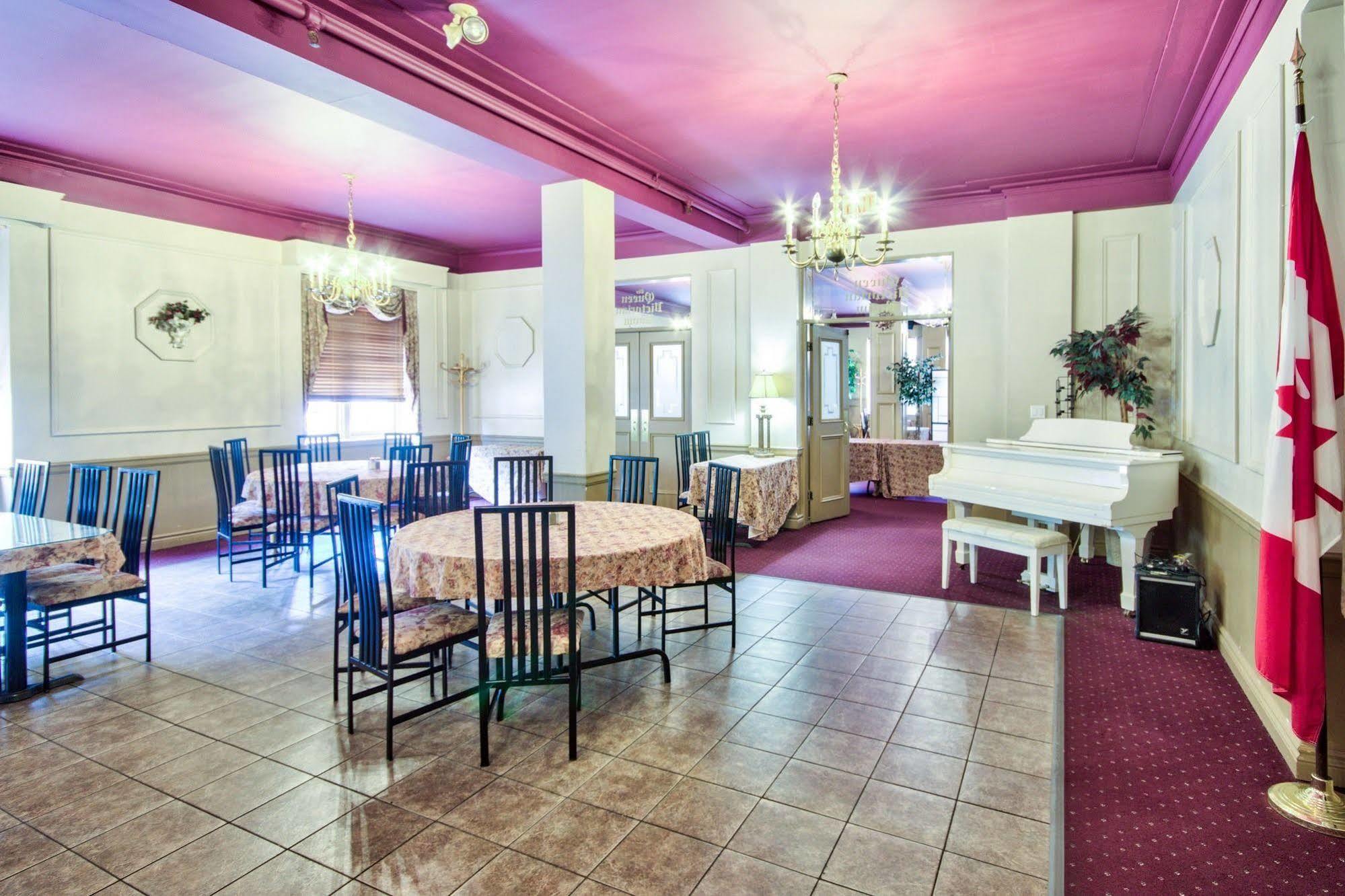 סטראטפורד Queen'S Inn מראה חיצוני תמונה